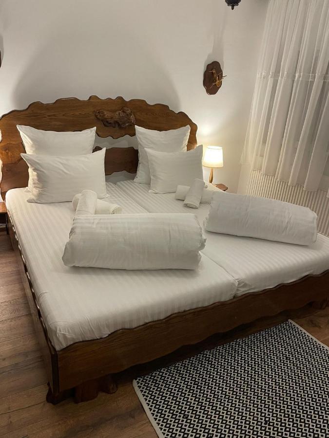 Appartement Apartament Yannis à Alba Iulia Extérieur photo