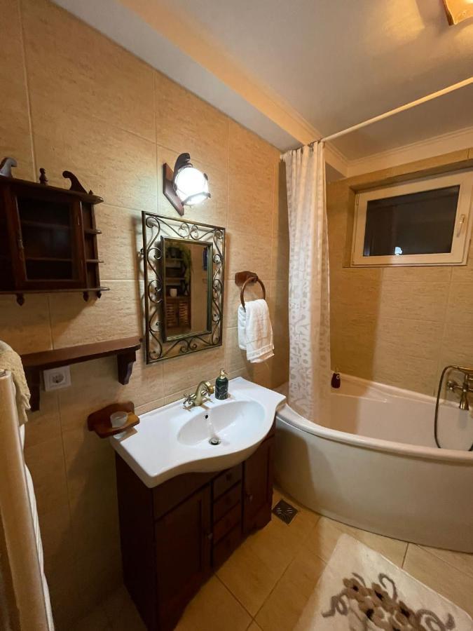 Appartement Apartament Yannis à Alba Iulia Extérieur photo