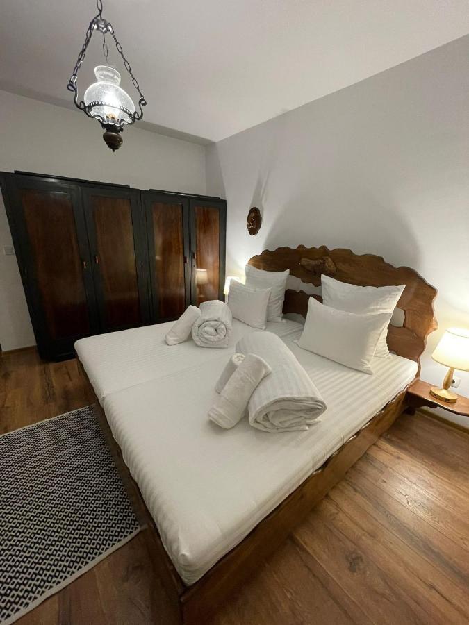 Appartement Apartament Yannis à Alba Iulia Extérieur photo