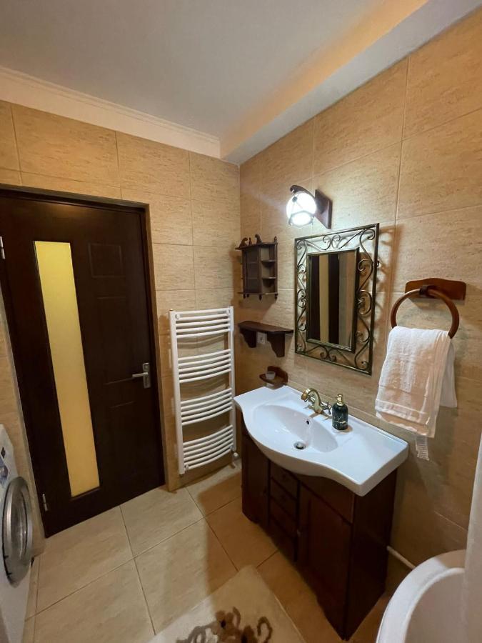Appartement Apartament Yannis à Alba Iulia Extérieur photo