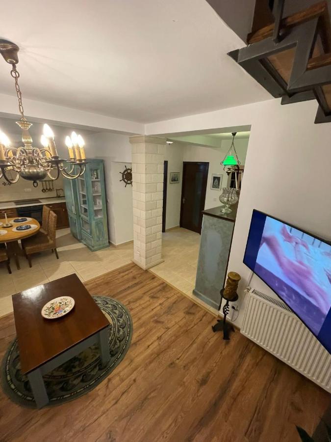 Appartement Apartament Yannis à Alba Iulia Extérieur photo
